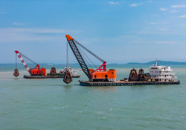 Dredges & Barges